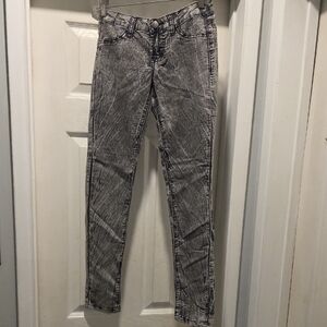 Women's Gray Skinny Jeans
